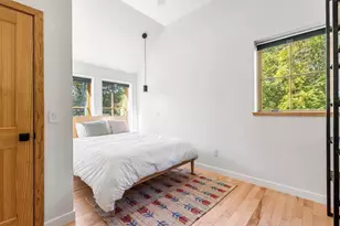 108 Kilby St, Hingham, MA 02043 - Photo 13
