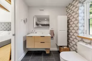 108 Kilby St, Hingham, MA 02043 - Photo 11