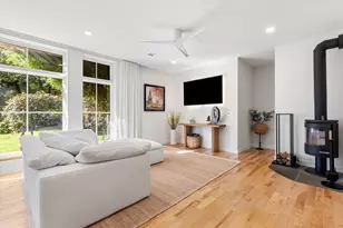 108 Kilby St, Hingham, MA 02043 - Photo 3