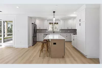 964 Washington St #2, Gloucester, MA 01930 - Photo 3