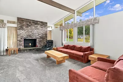 10 Pioneer Circle, Andover, MA 01810 - Photo 5