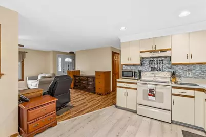 37 Donna Dr, Plymouth, MA 02360 - Photo 13