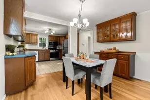 508 Oak St, Franklin, MA 02038 - Photo 3