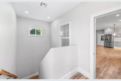 30 Pitman Rd #2, Swampscott, MA 01907 - Photo 3