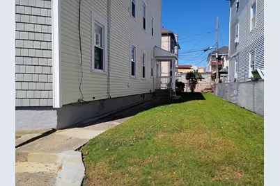 55 Endicott, Worcester, MA 01610 - Photo 3