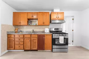576 Sea St, Quincy, MA 02169 - Photo 7