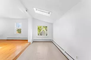 576 Sea St, Quincy, MA 02169 - Photo 3