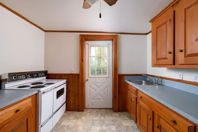 50 Pleasant St, Barre, MA 01005 - Photo 29