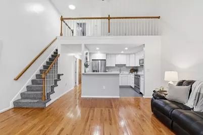 40 Casablanca Ct #40, Haverhill, MA 01832 - Photo 5