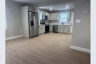 82 Johnson St #1, Taunton, MA 02780 - Photo 3