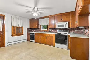 147 9th St, Leominster, MA 01453 - Photo 5