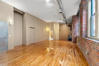 13-17 Willow St #205, Lynn, MA 01901 - Photo 5