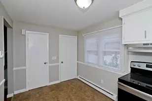 57 Ellen St, Springfield, MA 01104 - Photo 7