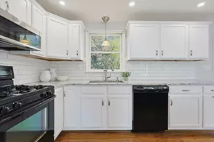 258 Dunbar St, Taunton, MA 02780 - Photo 9