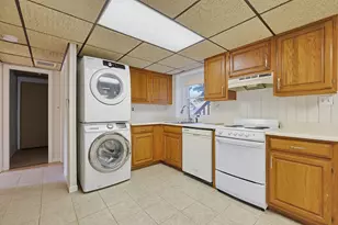 258 Dunbar St, Taunton, MA 02780 - Photo 31