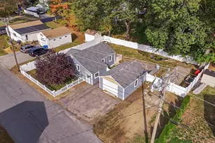 2 Burnside Ln, Merrimac, MA 01860 - Photo 1