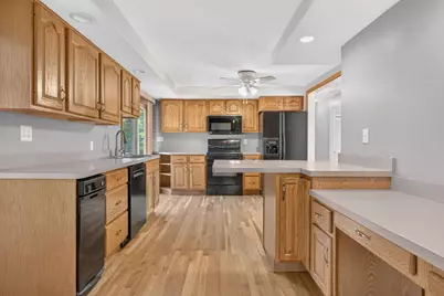 94 Green Drive, North Attleboro, MA 02760 - Photo 5