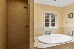 448 Malden St, Holden, MA 01520 - Photo 27