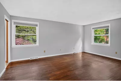 10 Roundwood Rd, Natick, MA 01760 - Photo 13