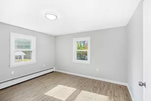 412 Oak St, Methuen, MA 01844 - Photo 11