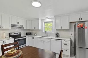 77 Progressive St, Worcester, MA 01604 - Photo 3