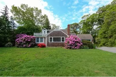 84 Main St, Mashpee, MA 02649 - Photo 3