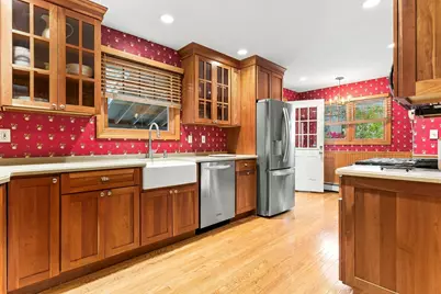 25 Westwood Road, Stoneham, MA 02180 - Photo 9