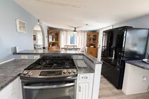41 Edwards Ave, Dennis, MA 02639 - Photo 5