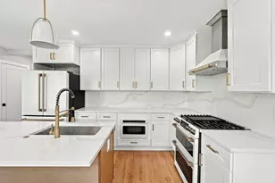 748 Mt Auburn St, Watertown, MA 02472 - Photo 9