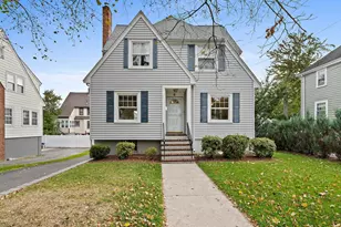 6 Rowe St, Milton, MA 02186 - Photo 3