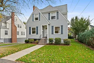 6 Rowe St, Milton, MA 02186 - Photo 1