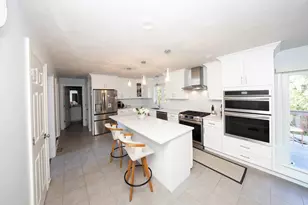 9 Arrowhead Wy, Rutland, MA 01543 - Photo 3