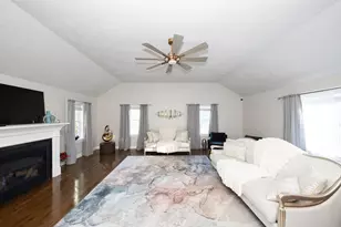 9 Arrowhead Wy, Rutland, MA 01543 - Photo 7
