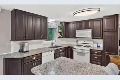 20 Frances Helen Rd, Yarmouth, MA 02675 - Photo 3
