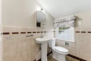 6 Bennington St, Springfield, MA 01108 - Photo 29