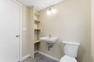 6 Bennington St, Springfield, MA 01108 - Photo 23