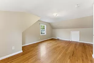 6 Bennington St, Springfield, MA 01108 - Photo 33
