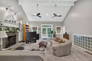 558 Spring St, Hanson, MA 02341 - Photo 7