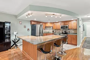 111 Regency Ln, Abington, MA 02351 - Photo 3
