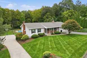 46 Stuart Pl, Westfield, MA 01085 - Photo 5