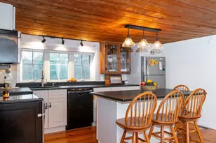 387 Middle St, West Newbury, MA 01985 - Photo 11