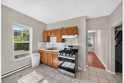 29-31 Auburn Street #1R, Everett, MA 02149 - Photo 5