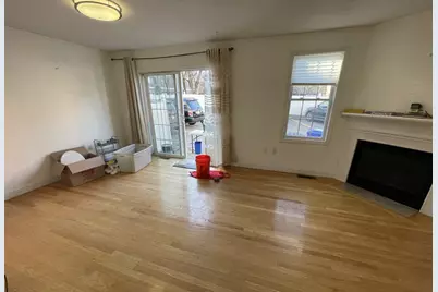 19 Saybrook St #19, Boston, MA 02135 - Photo 5