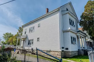 405 Warren St, Fall River, MA 02721 - Photo 3