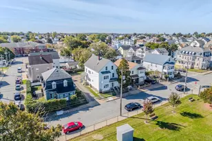 405 Warren St, Fall River, MA 02721 - Photo 1