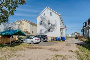 405 Warren St, Fall River, MA 02721 - Photo 5