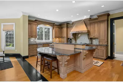 41 Shore Dr W, Mashpee, MA 02649 - Photo 21