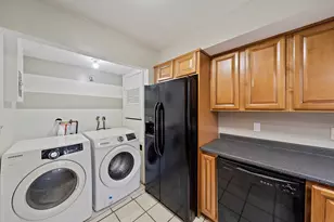 258 Greenbrook Dr, Stoughton, MA 02072 - Photo 5