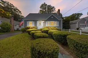 123 Taylor Ave, Dedham, MA 02026 - Photo 9