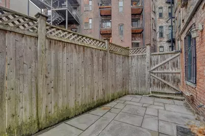 70 Clarendon St #1, Boston, MA 02116 - Photo 21